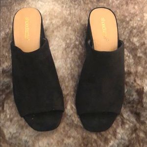 Shoe Dazzle Black Block Heels